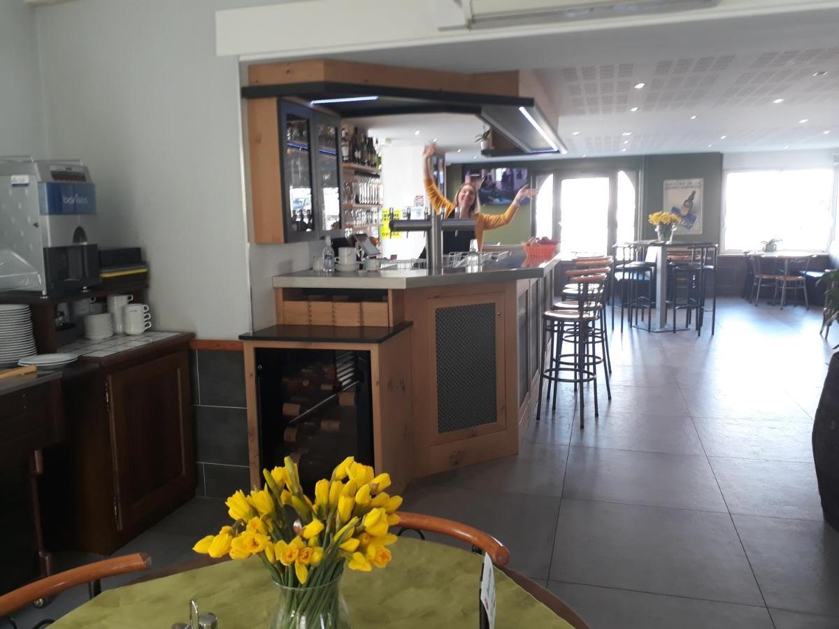 Auberge Des Avenieres Les Avenieres Ngoại thất bức ảnh
